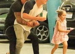 娱乐圈深度吃瓜直播视频,直播视频带你领略明星幕后生活